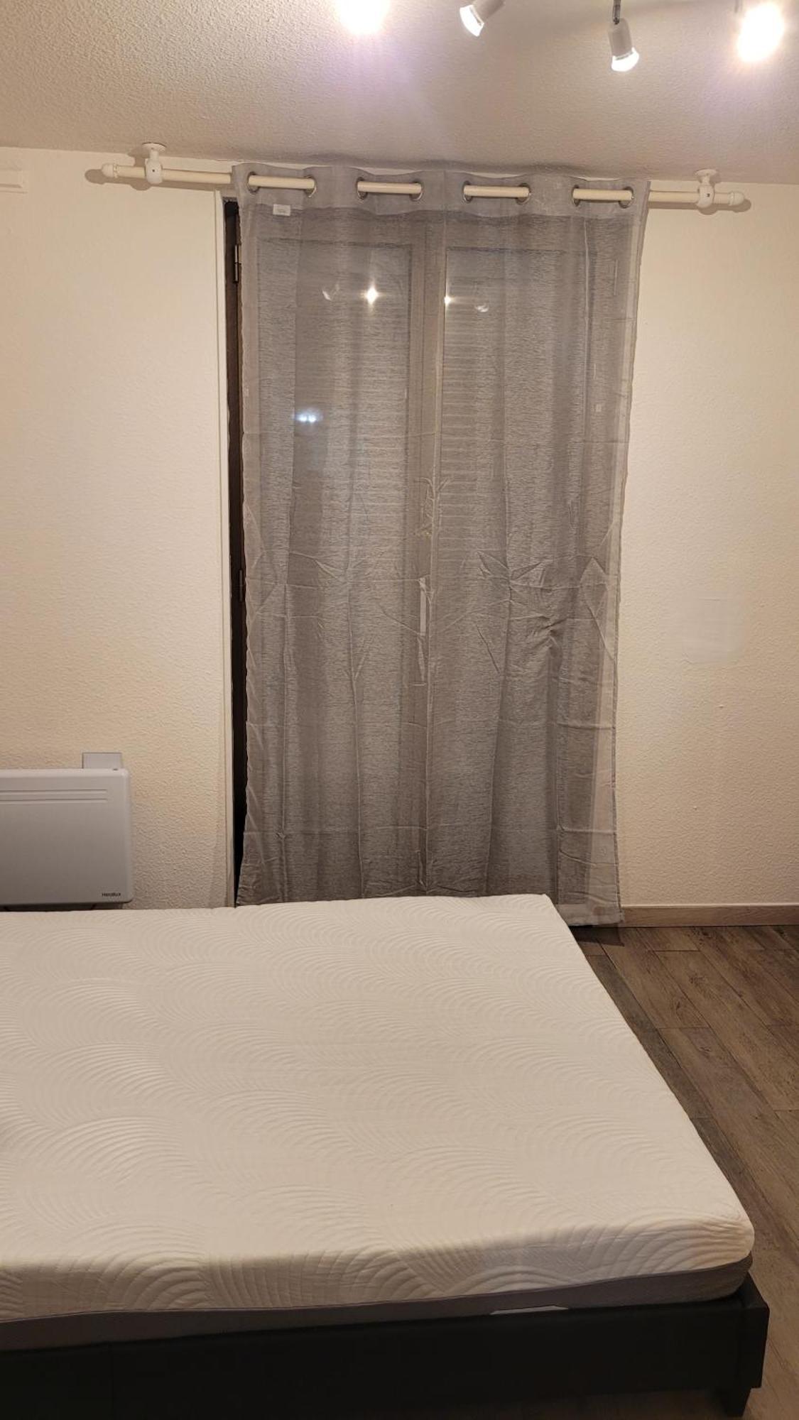 Grand Studio Confortable Jusqu'A 4 Personnes Динь-ле-Бен Экстерьер фото